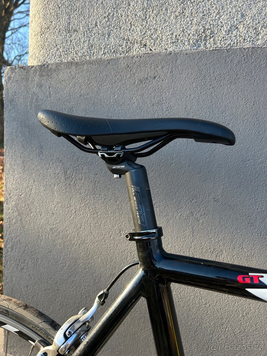 Silniční kolo GT - 10