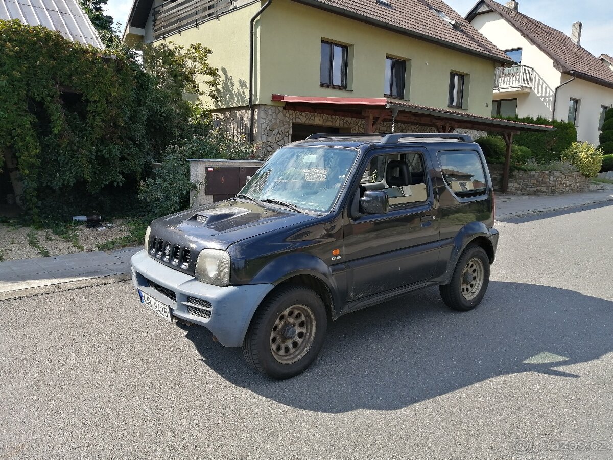 SUZUKI JIMNY 4X4 ,1,5 NAFTA, ROK 2007 - 10