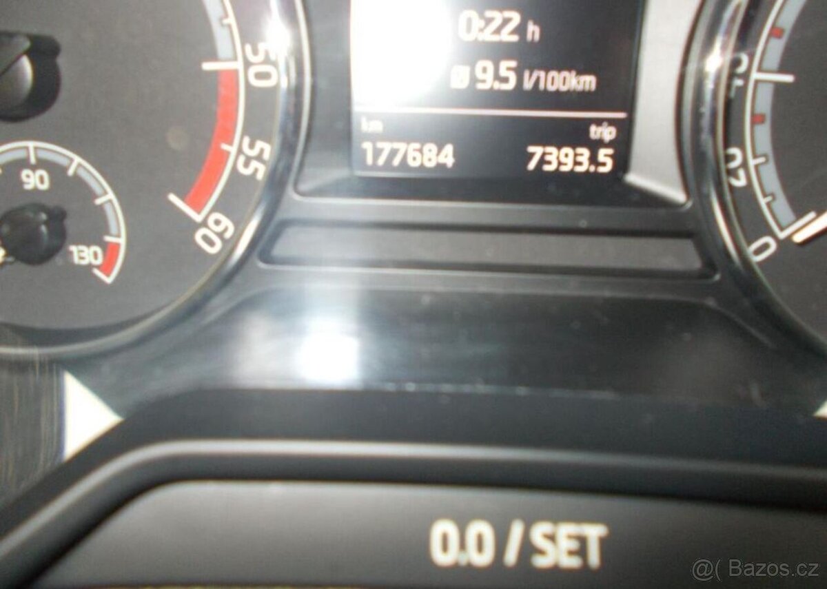 Škoda Octavia 1,6 TDI 85KW nafta manuál 85 kw - 10