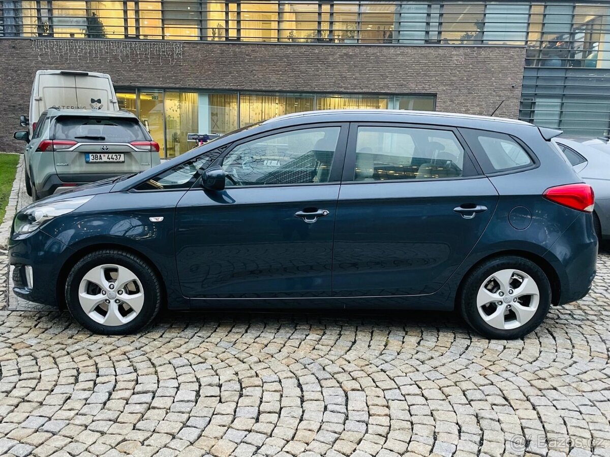 Kia Carens 1.6GDi 99KW MANUÁL LED VÝHŘEV SENZORY - 10