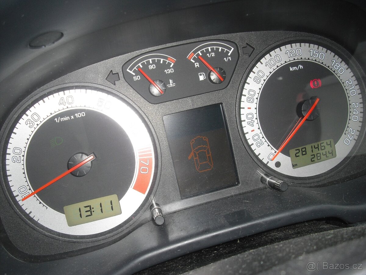 Skoda Octavia RS1 Kombi - 10