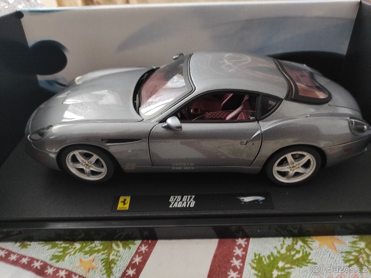 Prodám modely 1:18 - 10