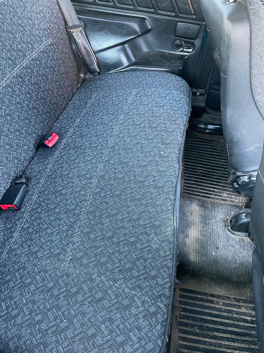 Lada Niva na díly - 10