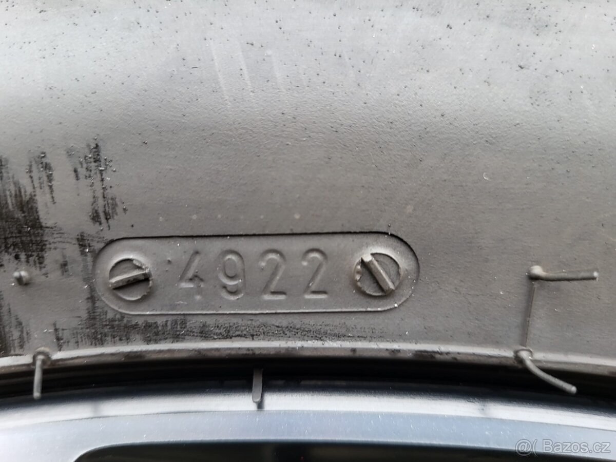 Kola volvo r19 - 10