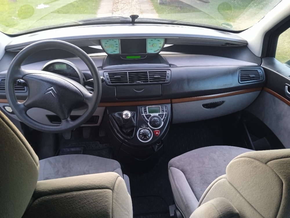 Citroen C8 2.0 16V - 10