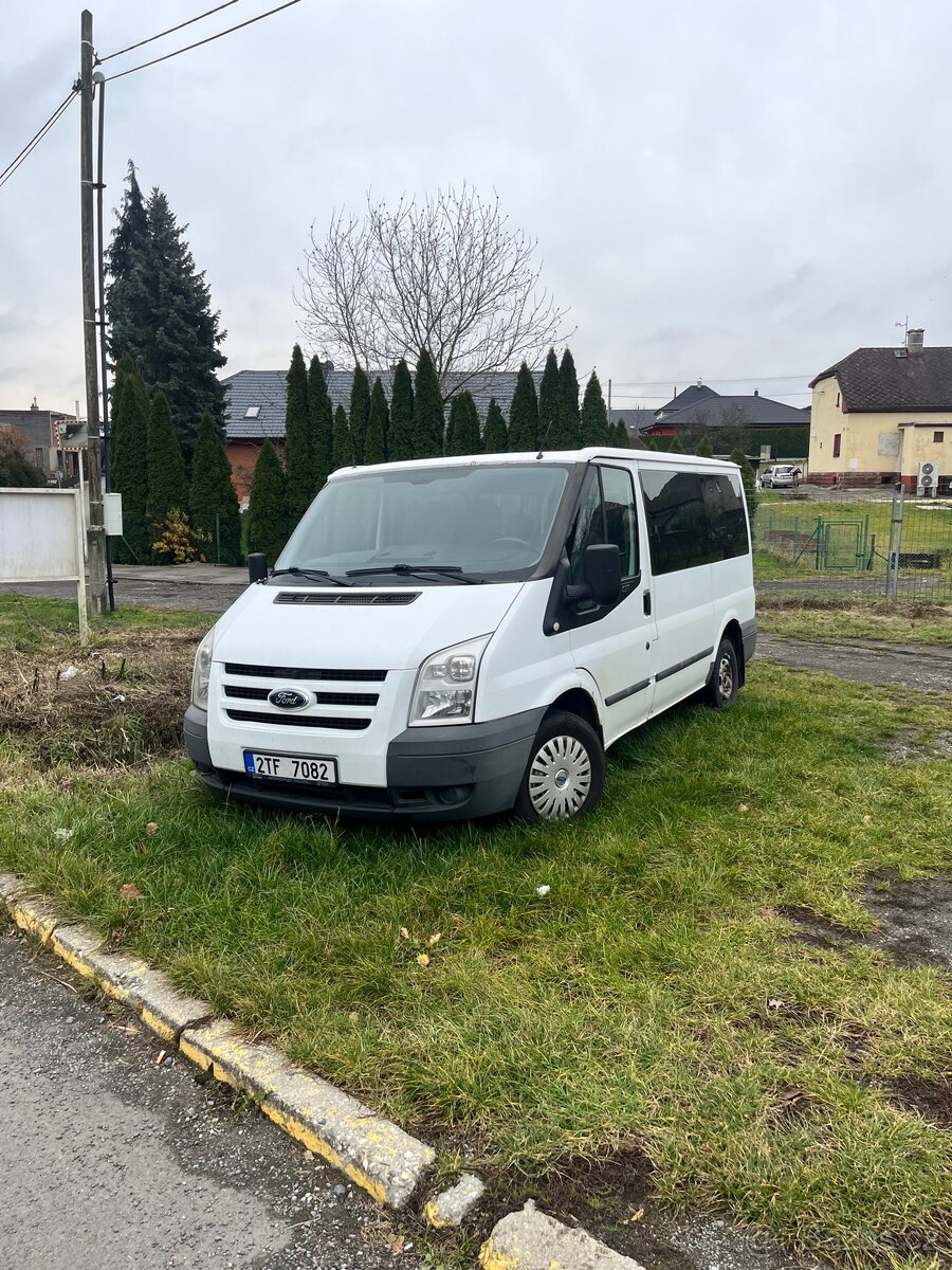 Ford transit 9 míst - 10