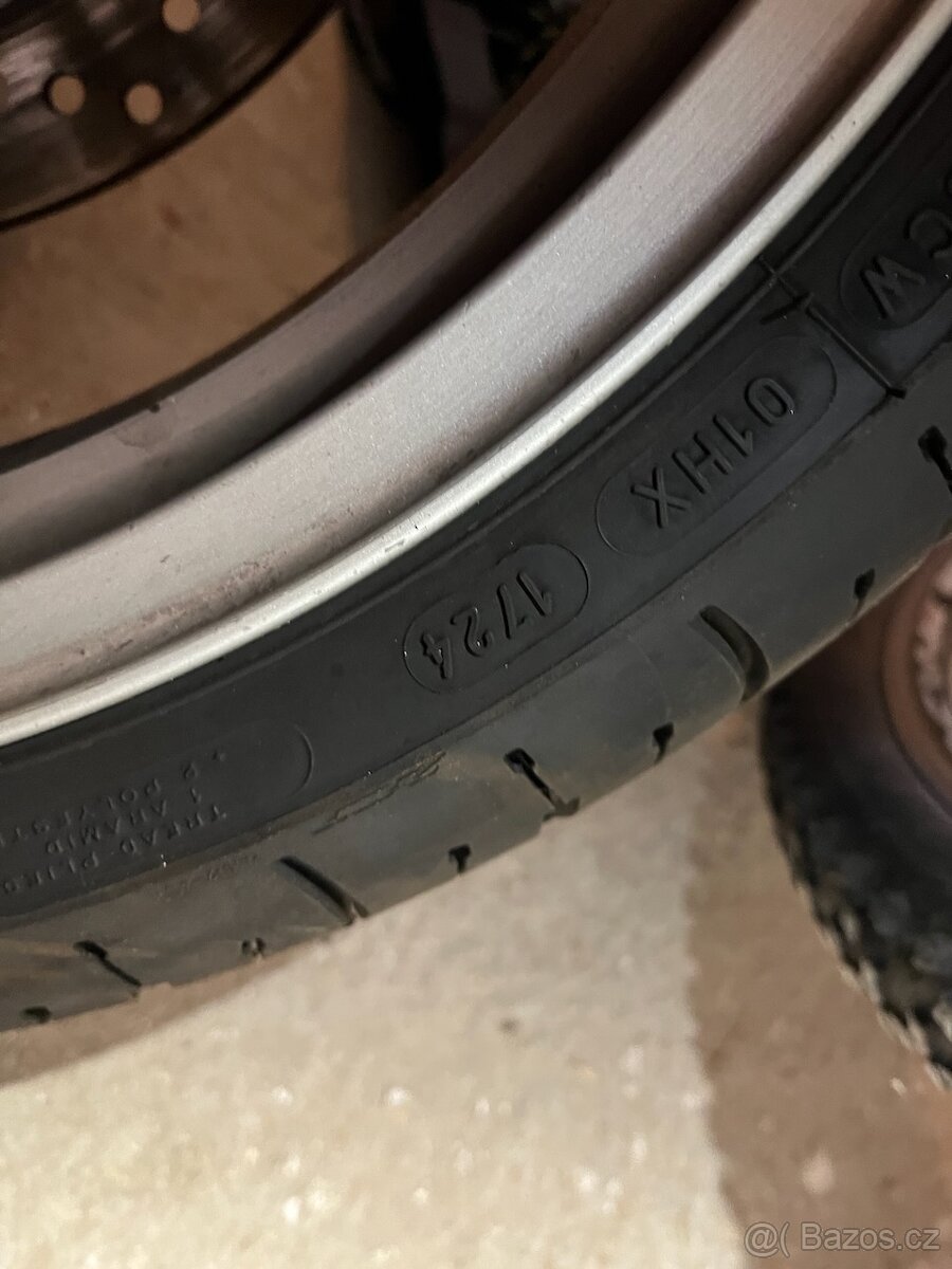 Originál kola s pneu Kawasaki ZZR 1200 - 10