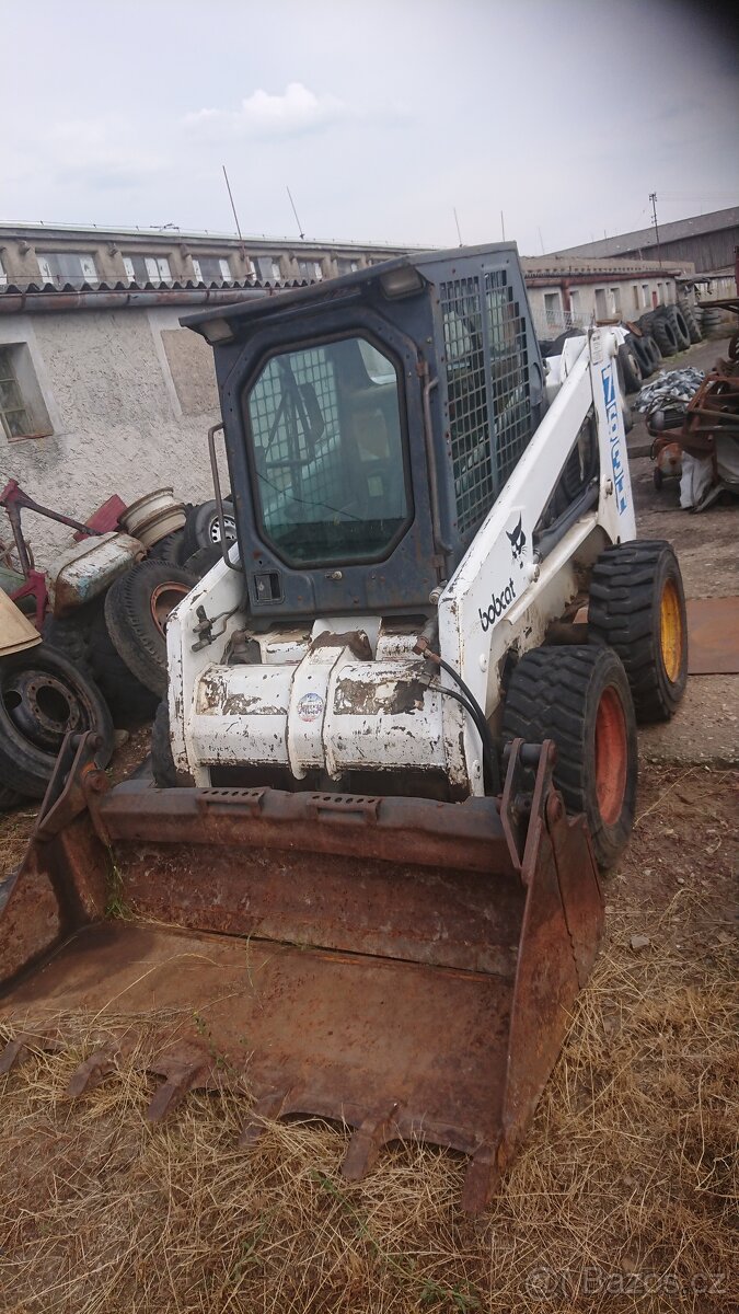 Bobcat 763H + příslušenství - 10