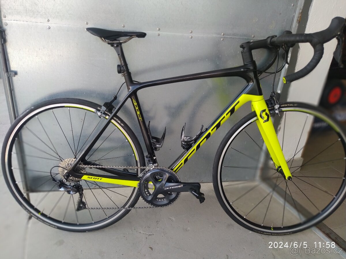 Prodám silniční carbon kolo Scott - 10