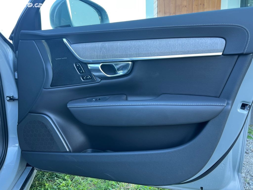 Volvo S90, plug-in-hybrid, větrané sedačky, nezávislé topení - 10