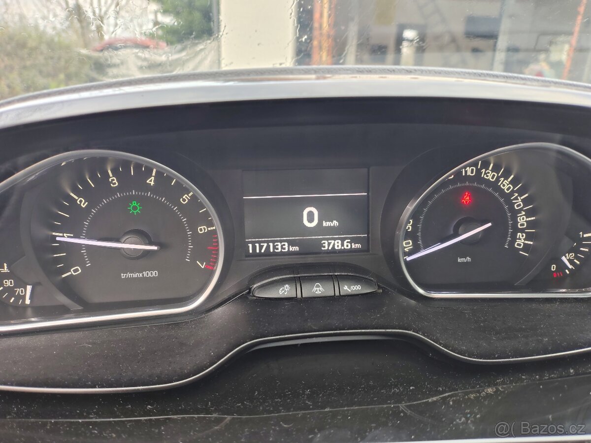 Peugeot 208, 1.6 120 k, - 10