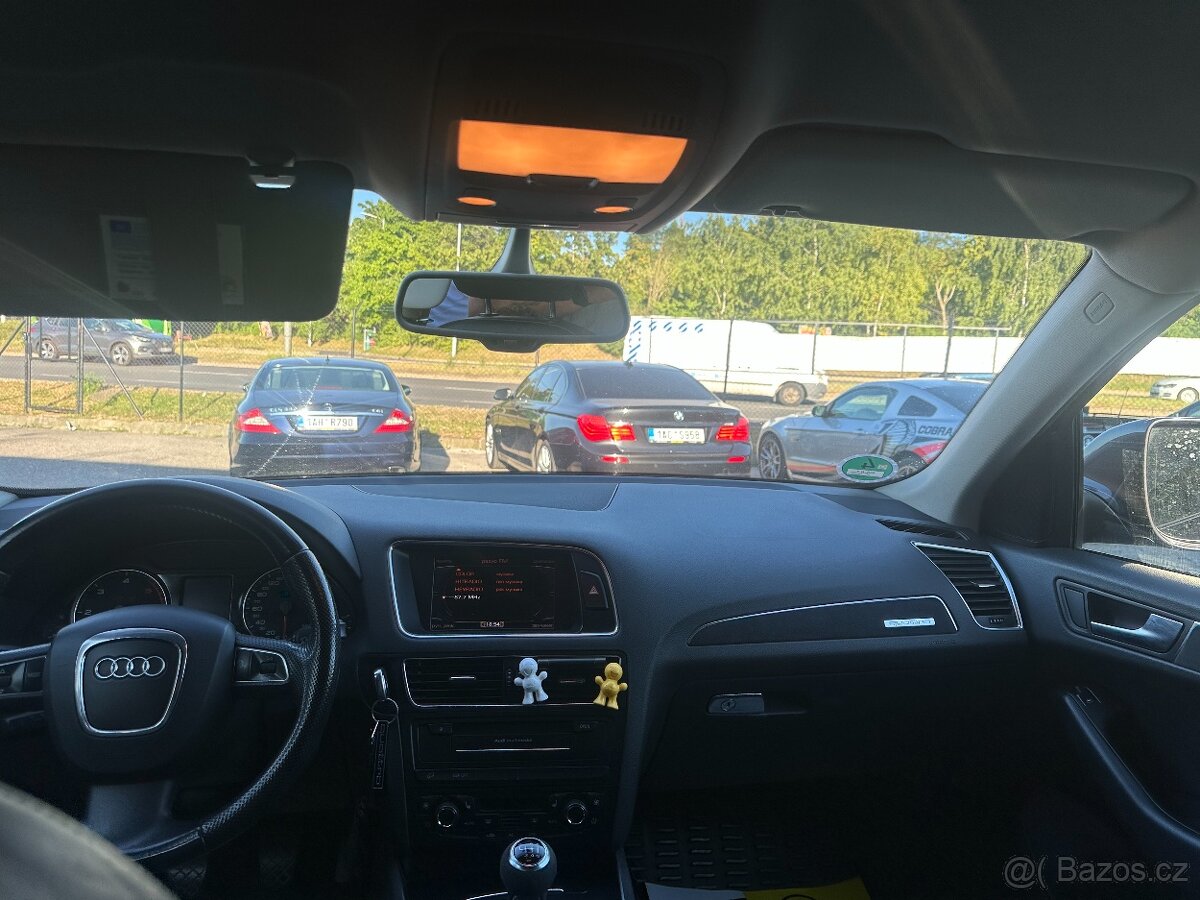 Audi Q5 2009 - 10