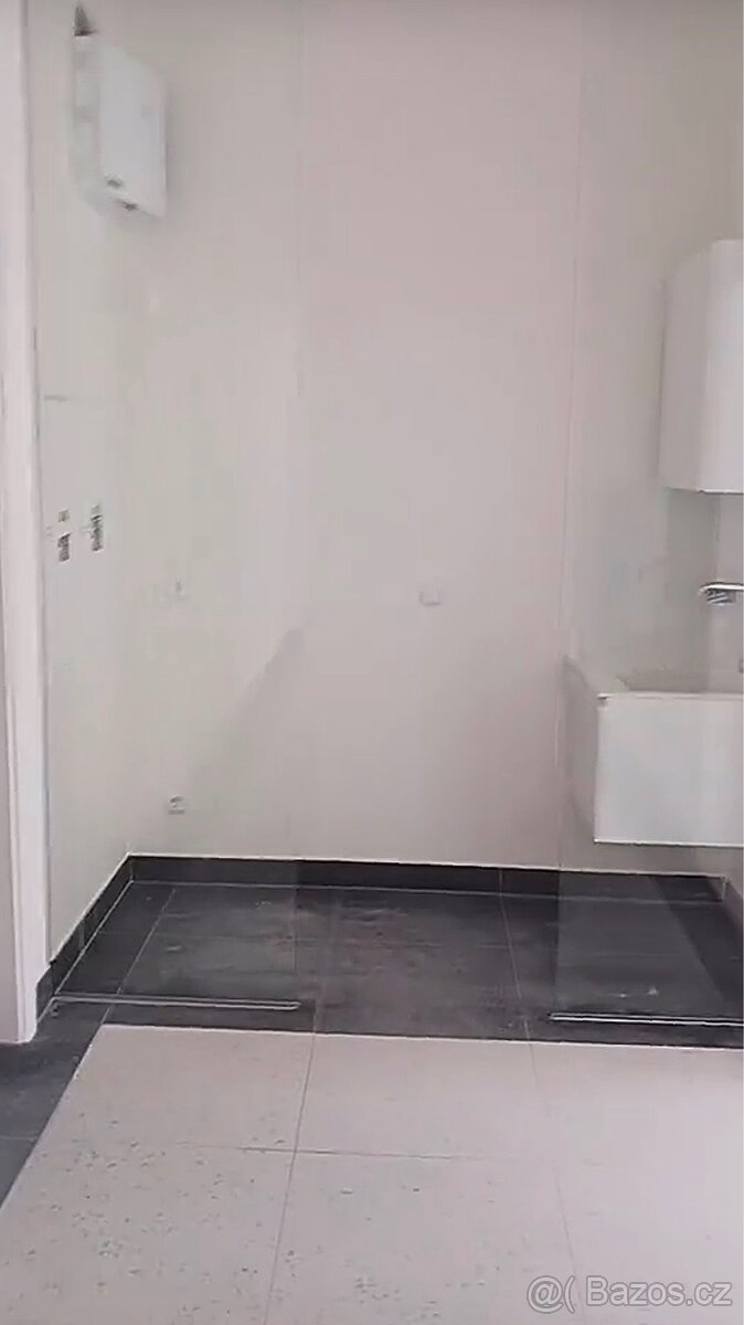 Poptávka práce - 10