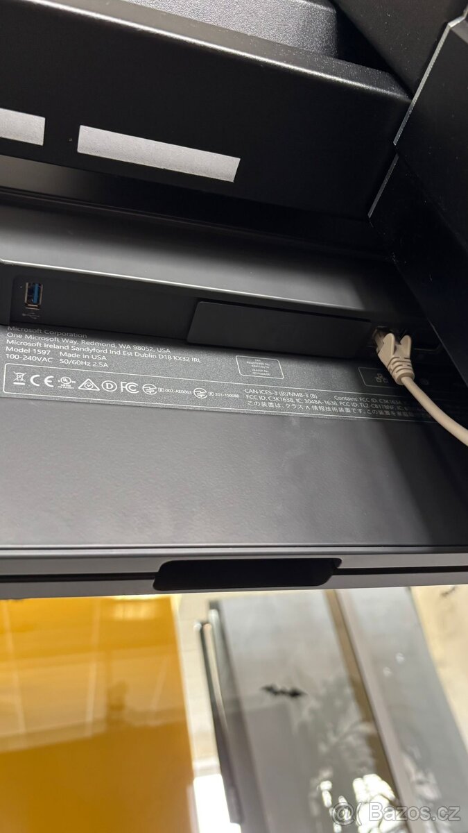 Nabízím Microsoft Surface Hub 55" - Interaktivní tabule - 10