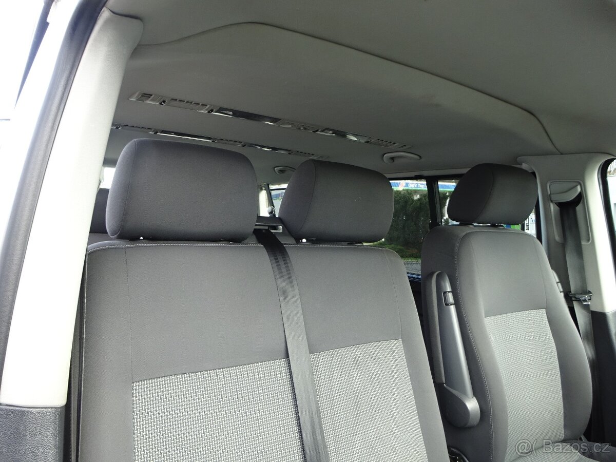 Volkswagen Caravelle 2,0TDi-9 MÍST - 10