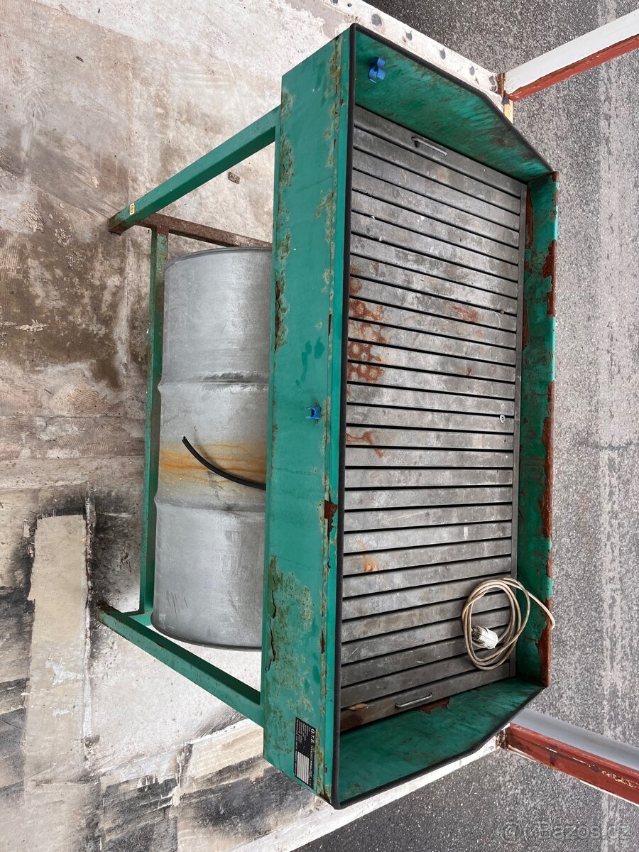 Průmyslový mycí stůl - 10