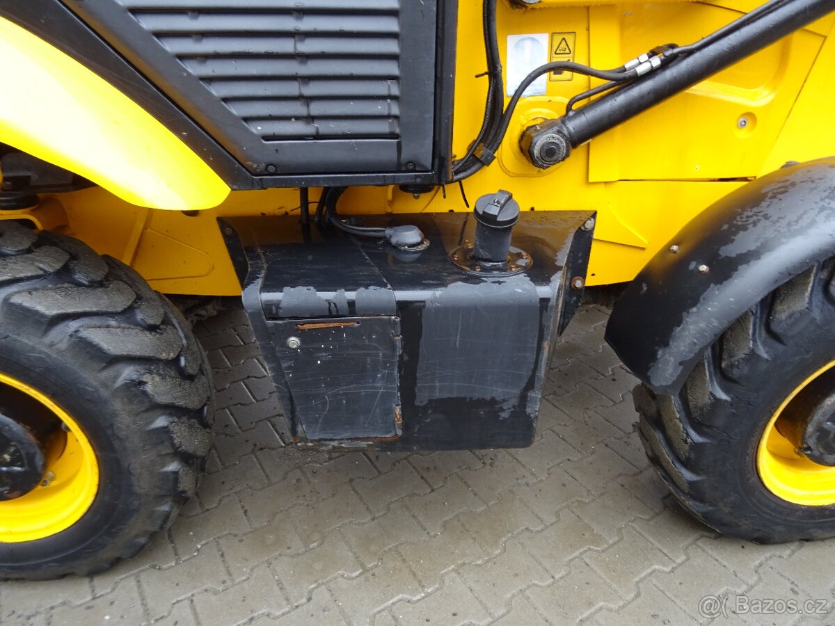 Traktorbagr JCB 2CX - 10