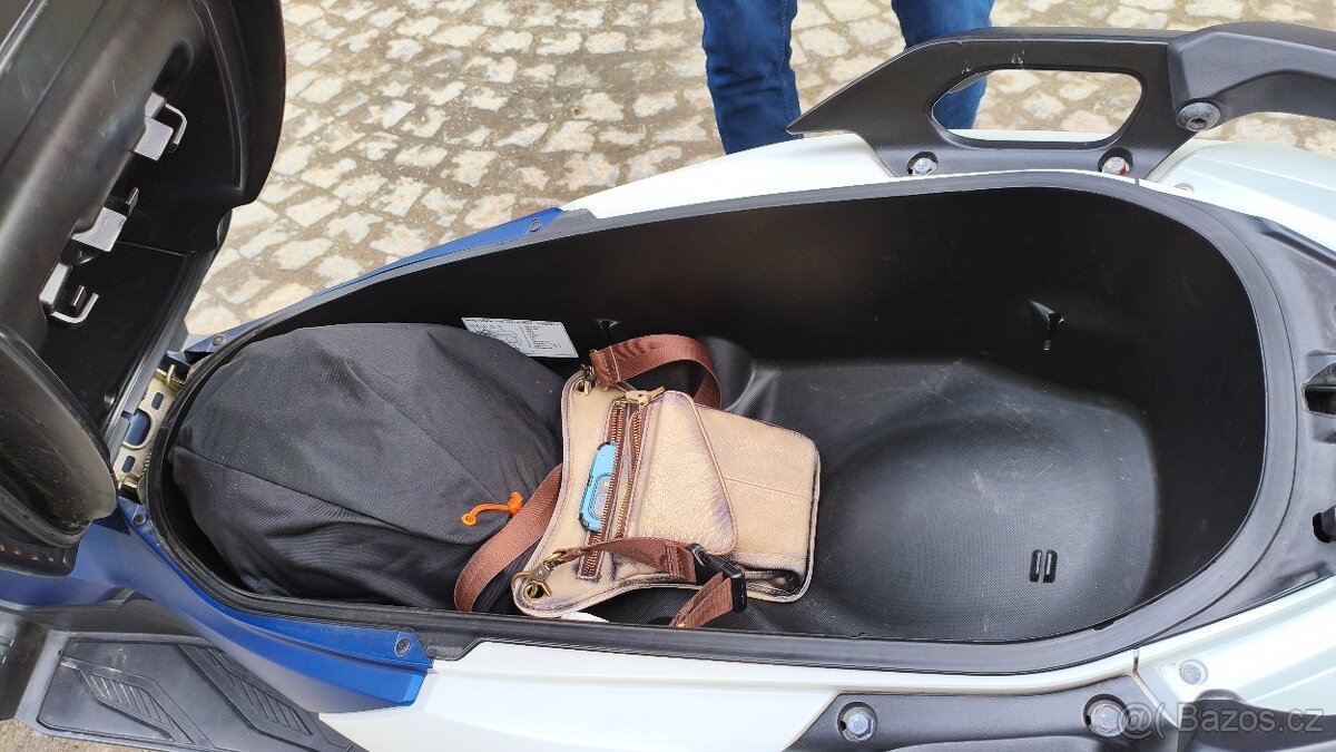 Honda Forza 125 - 10