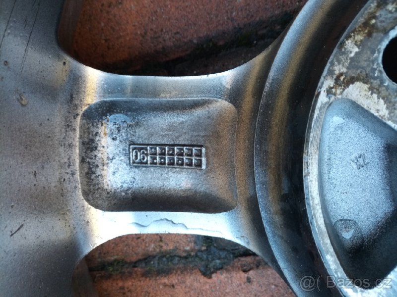 alu disky Dezent - 10