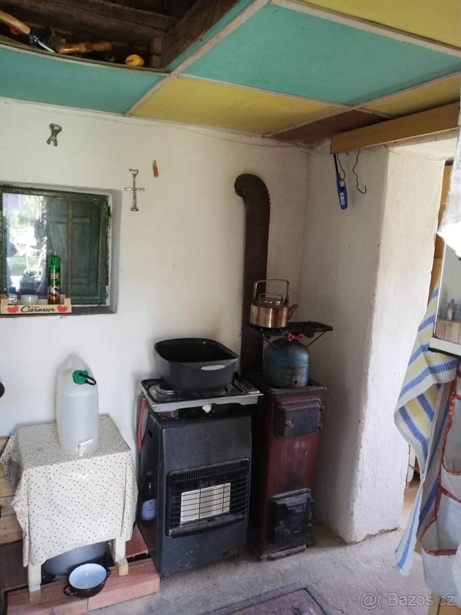 Prodej chaty s pozemkem - 10
