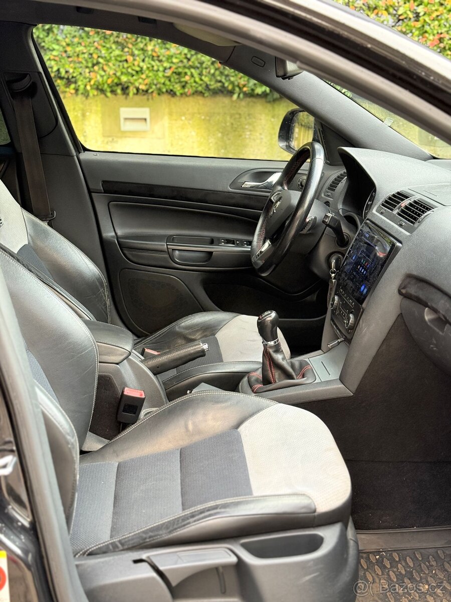 Prodam nebo vyměním Škoda Octavia 2 rs 147kw 2011 - 10