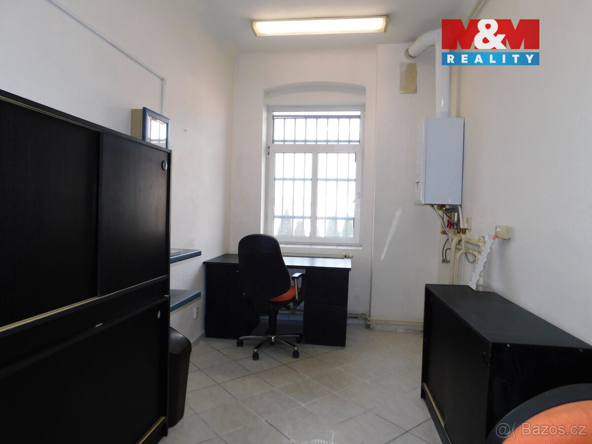 Pronájem obchod a služby, 75 m², Cheb, ul. Mánesova - 10