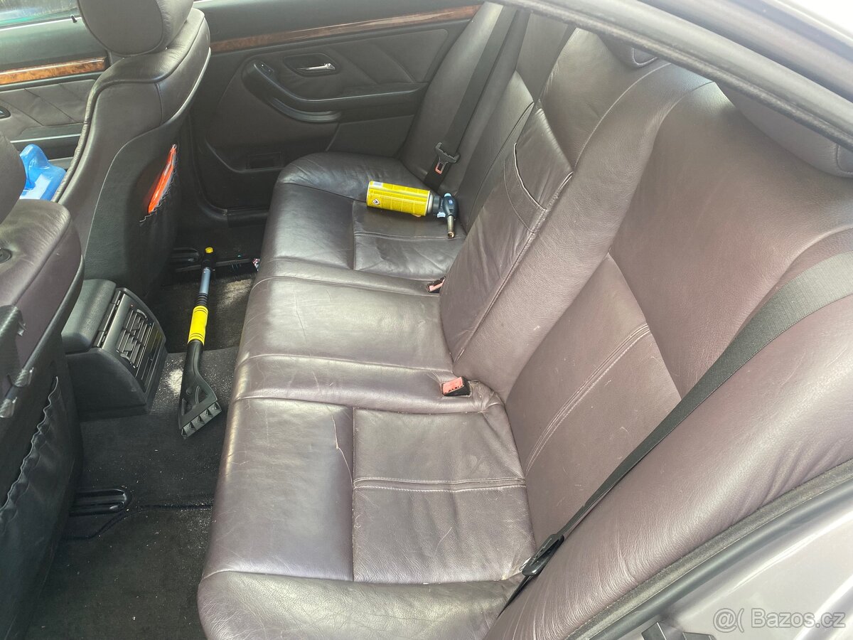 BMW E39 525 tds - 10