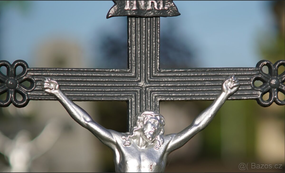 Asahi Super-Multi-Coated Takumar 135mm f/2.5 6-Element - 10