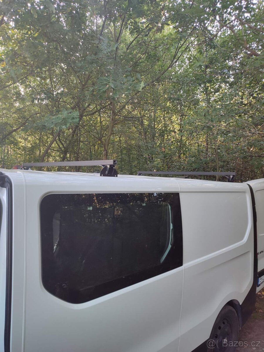 Renault Trafic 2016 / long / semi-passenger / 1.6 DCI - 10