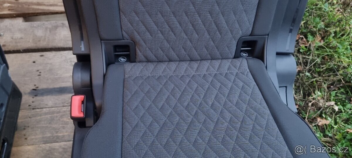 Zadní sedačky třetí řada zánovní VW Caddy r.v. 2022 - 2023 - 10