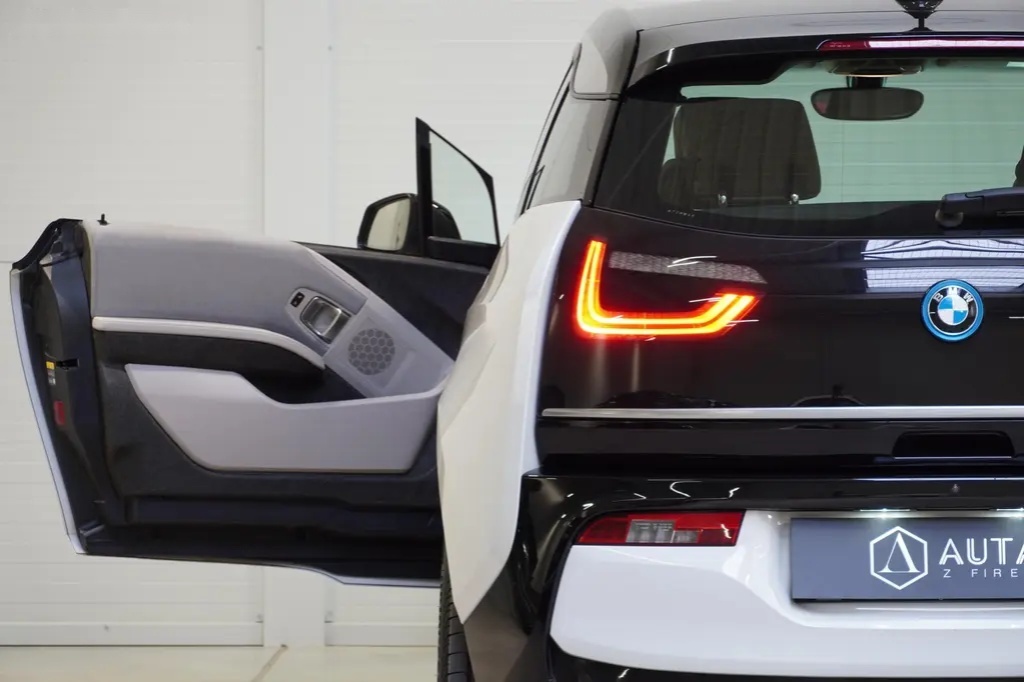 BMW i3, i3,120Ah,TEPELNÉ ČER,DPH,37TKM - 10