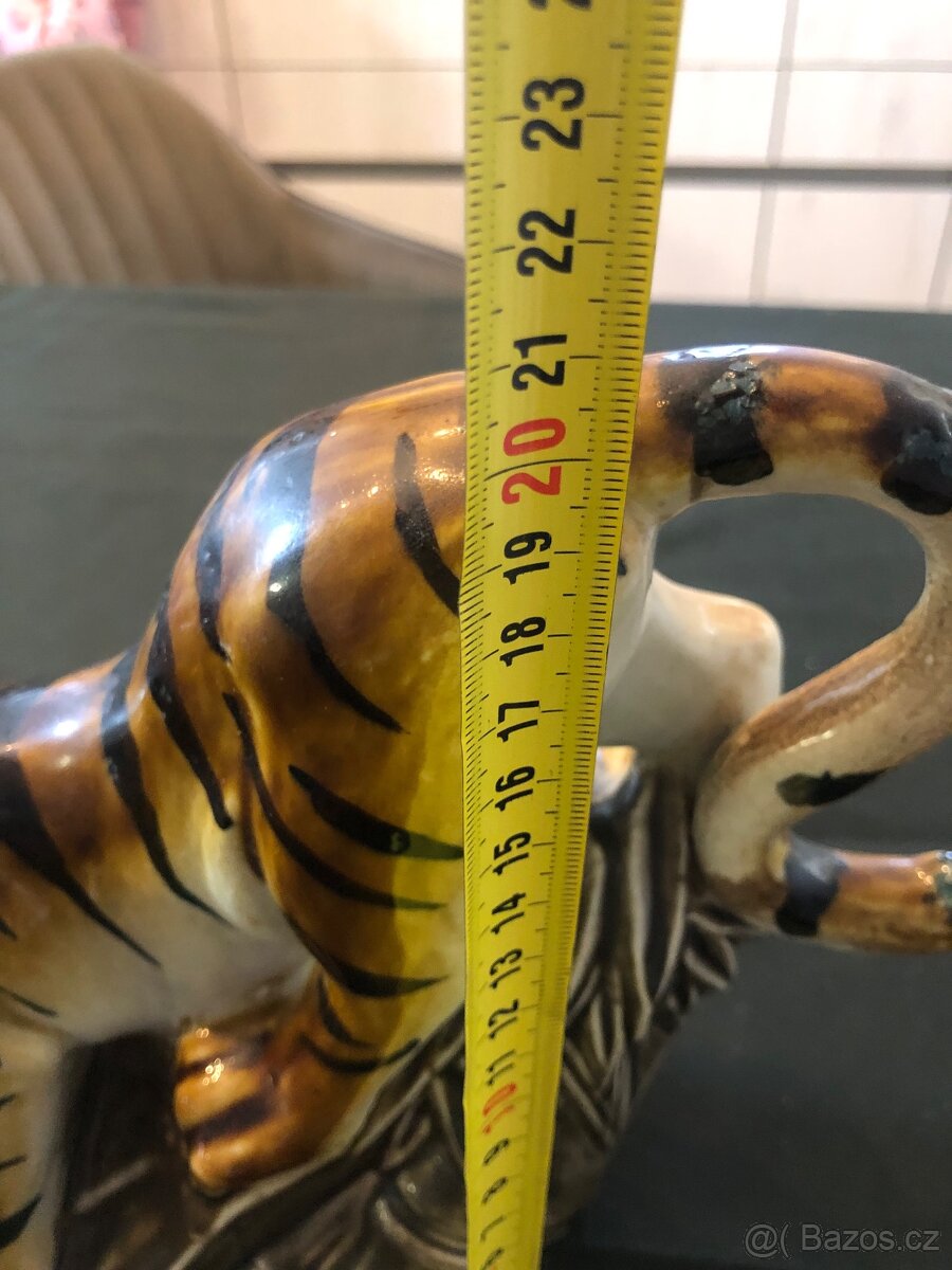 Impozantní porcelánová socha tygra - 10