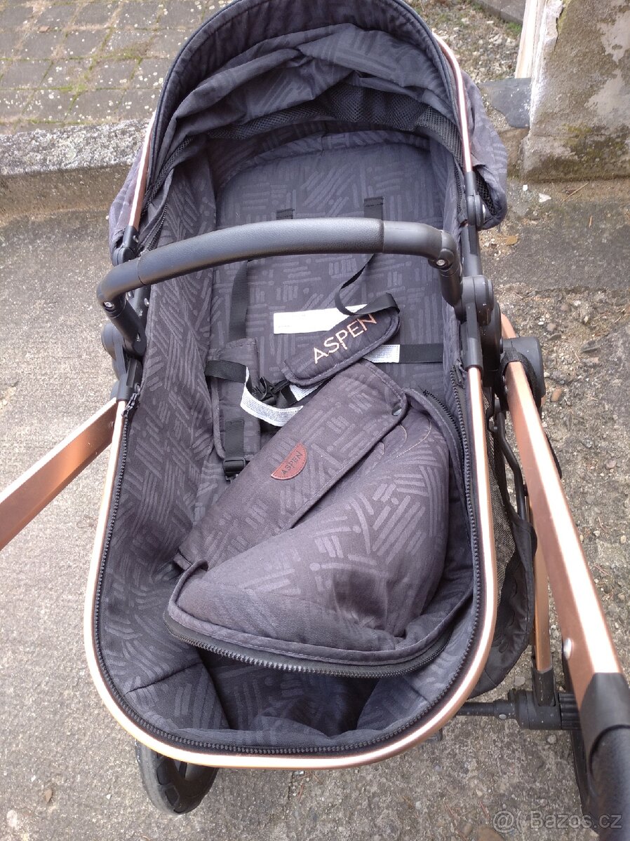 Použitý kočárek výborný stav - 10