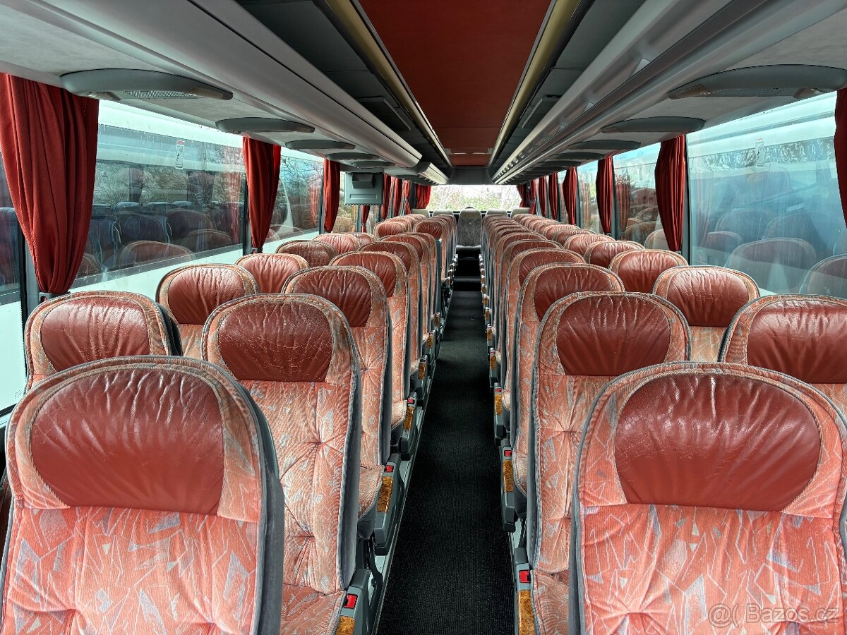 Mercedes-Benz Travego - 10
