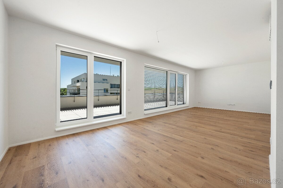 Litomyšl nový střešní byt 3kk, velká terasa, dvě garáž.stání - 10