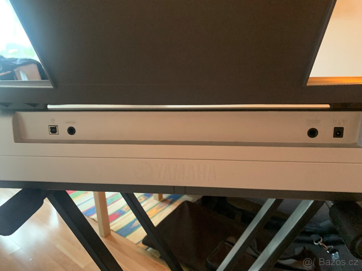Klávesy Yamaha Portable Grand DGX-230 - 10