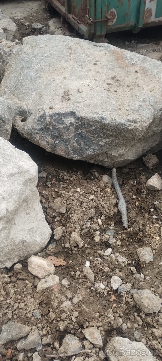 Kameny do zahrady - 10