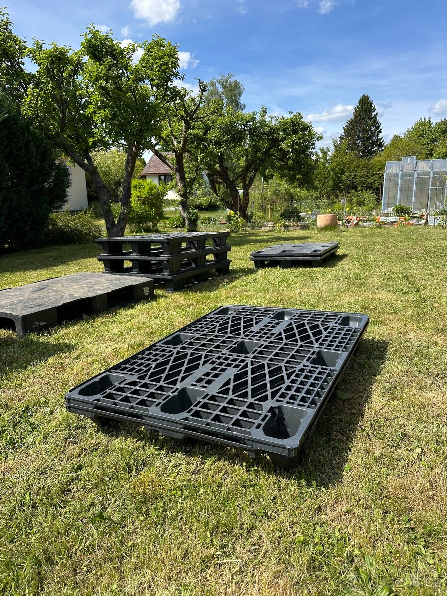 Plastové palety (Hradec Králové) - 10