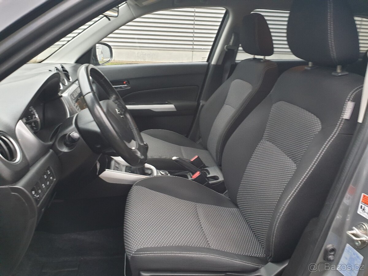 Suzuki Vitara 4x4 1.6i 88KW NAVI KAMERA Servis SUZUKI - 10