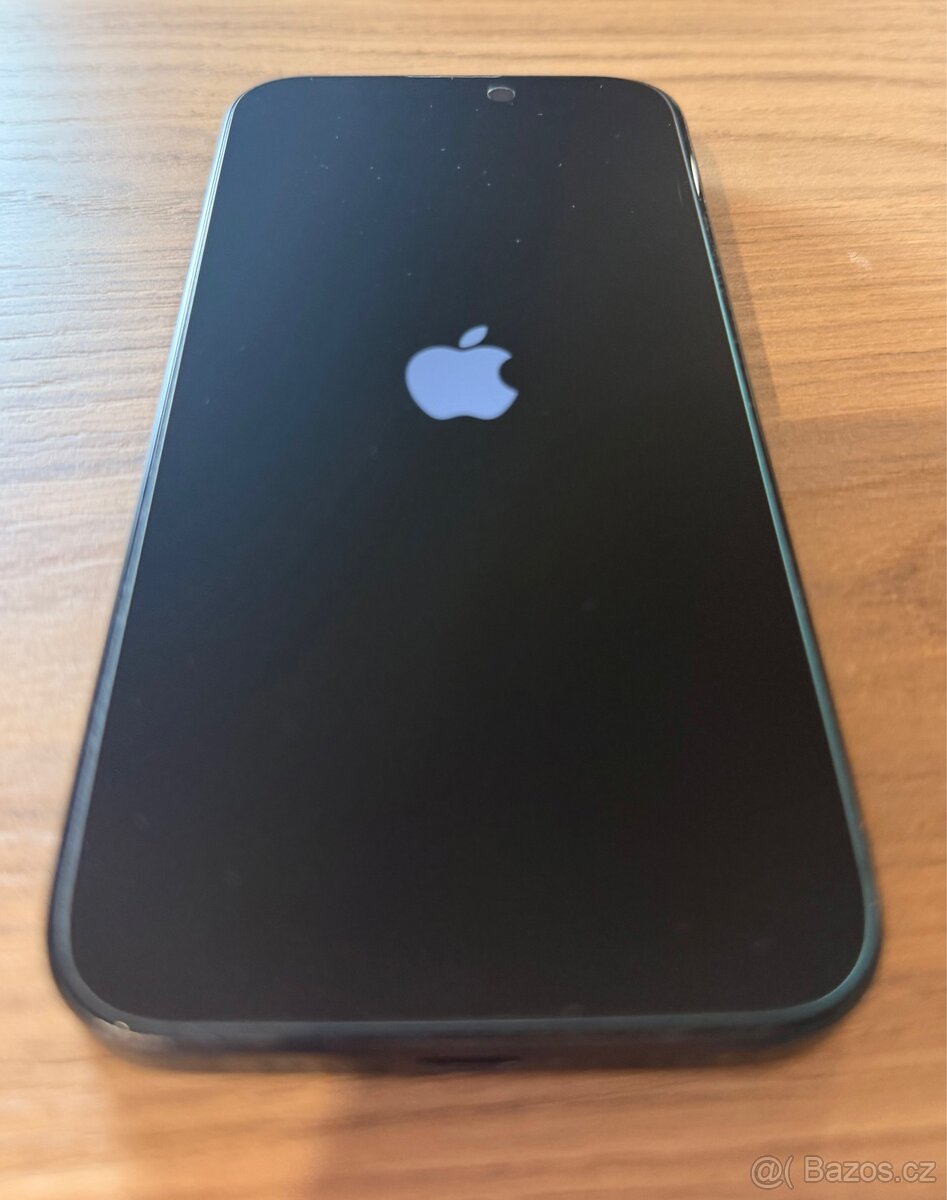 iPhone 15 Pro 256 GB modrý - 10