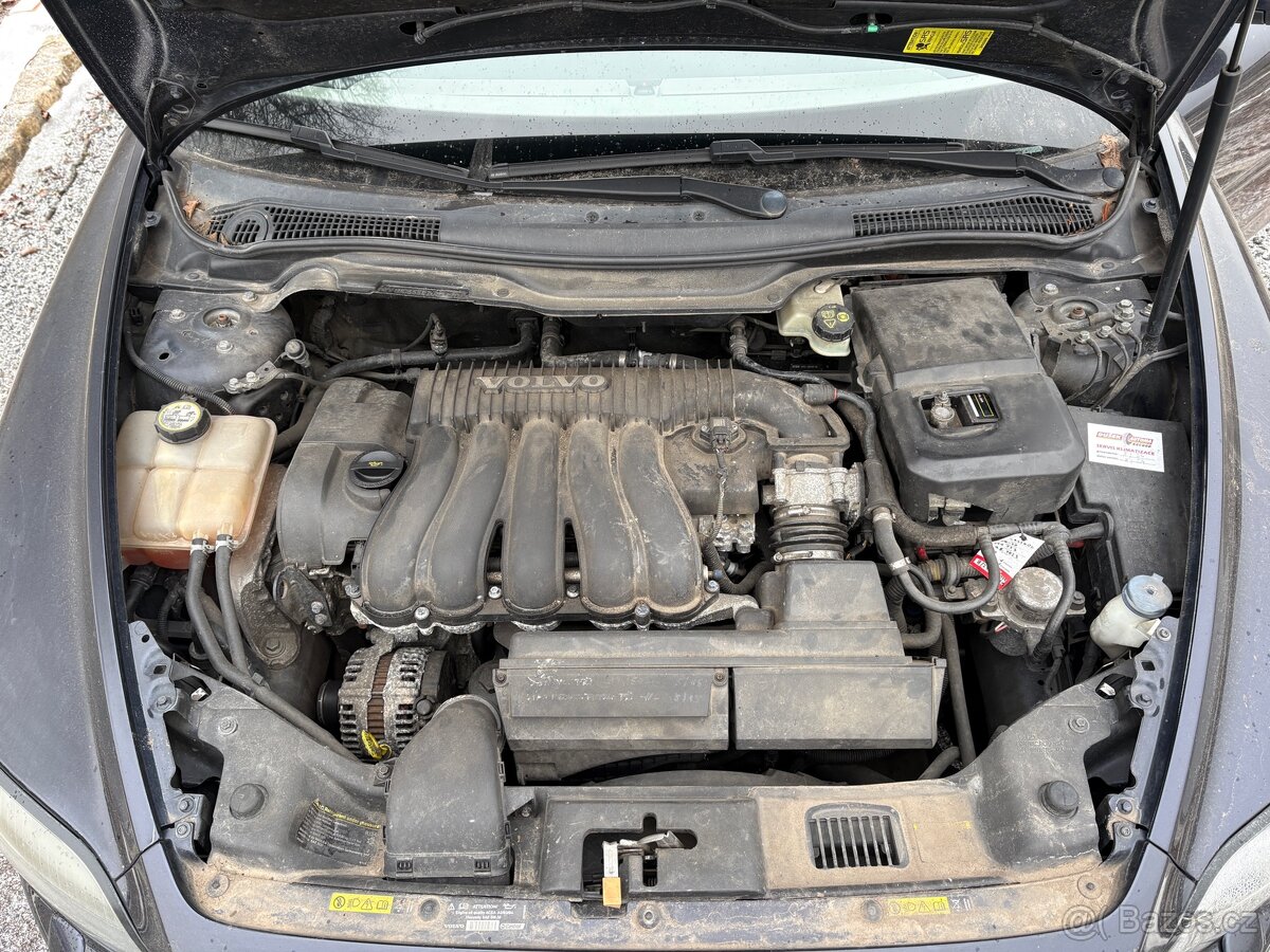 Prodám Volvo C70 cabrio 2.4i V5 103kw - 10
