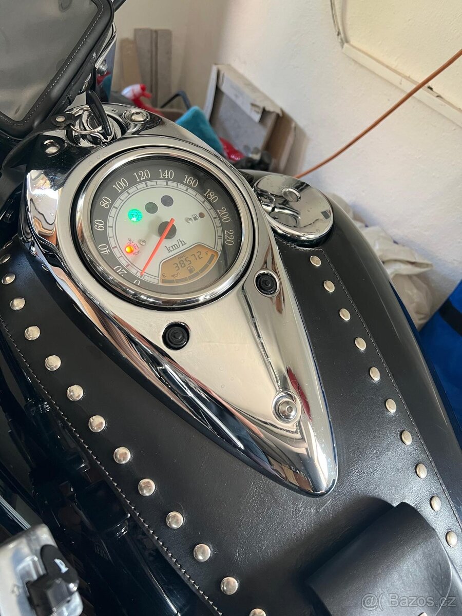 Kawasaki VN 1600 Classic – rok 2004, 38 000 km - TOP stav - 10