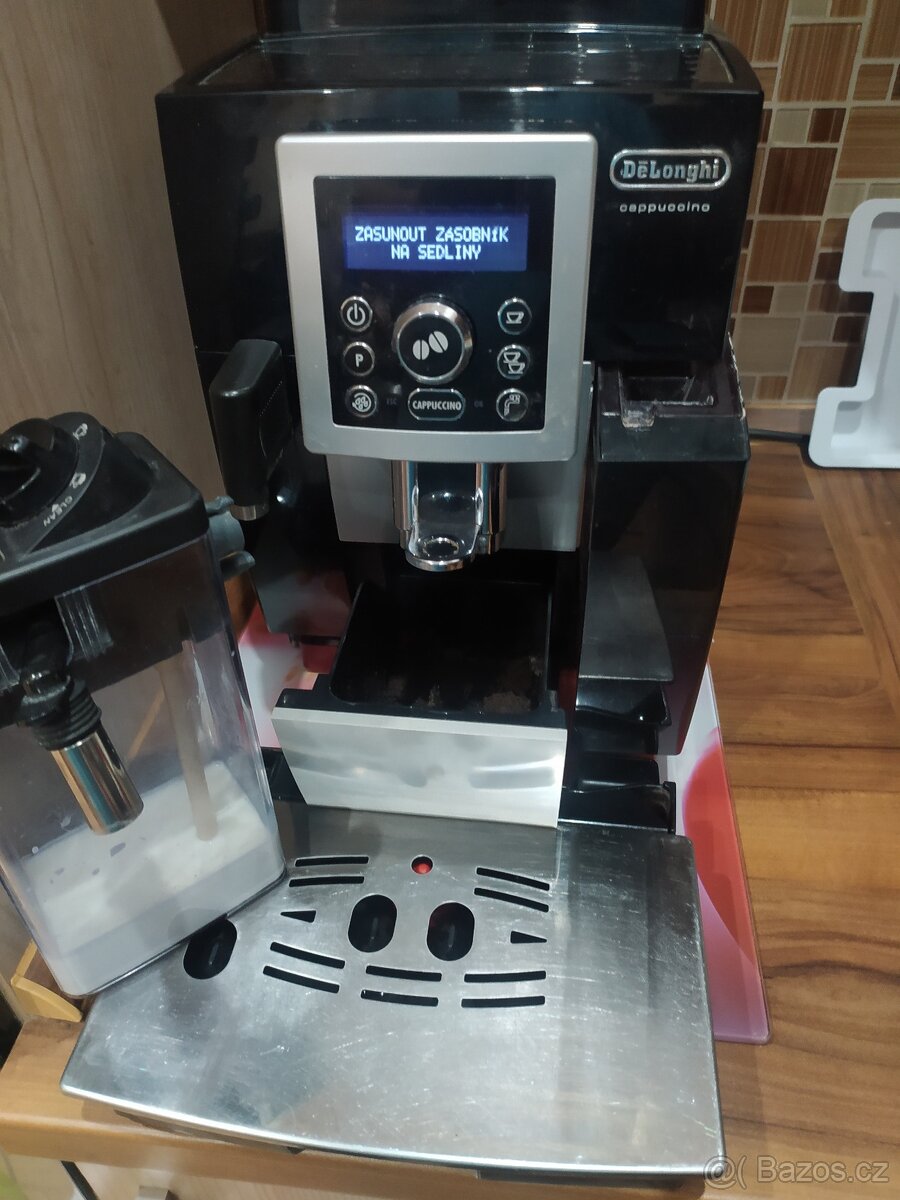 KÁVOVAR DELONGHI ECAM 23.463.B - PLNO AUTOMATICKÝ - 10