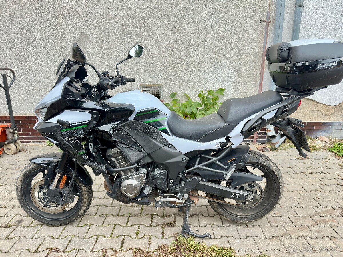 Kawasaki Versys 1000 - 10