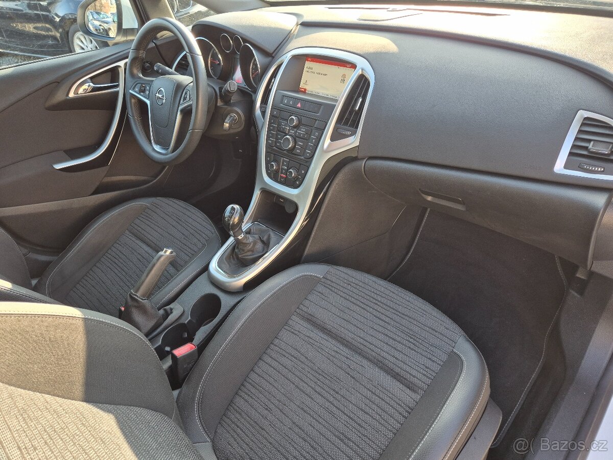 Opel Astra J,1.7CDTi,81KW,LED,SPORTS TOURER,R.V.2014 - 10