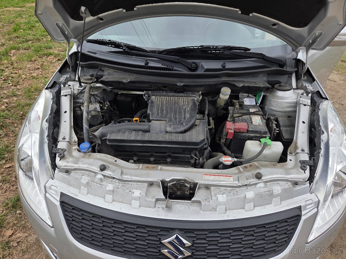 SUZUKI SWIFT 1,2 2015 - 10