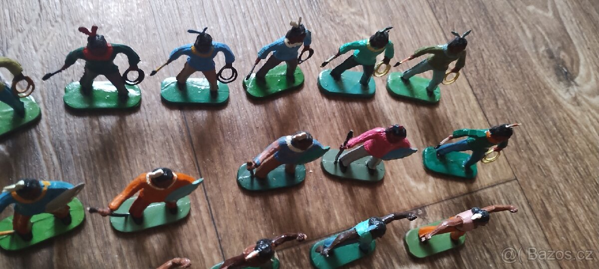 Indiáni figurky - 34 kusů - 10