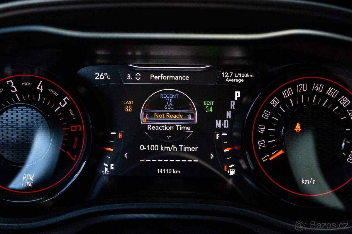 Dodge Challenger R/T 5.7 V8 / TOP STAV - 10