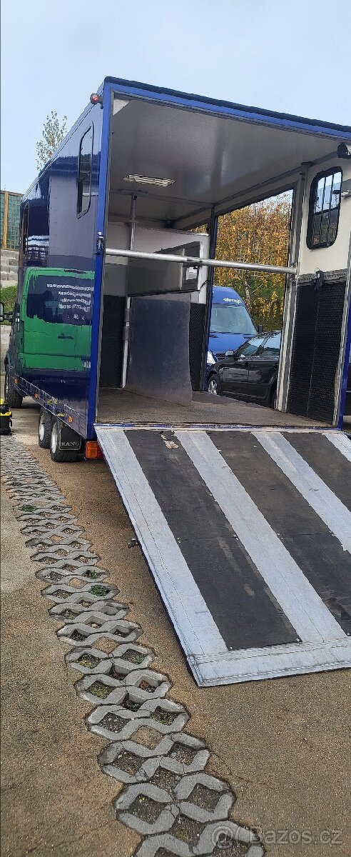 Auto na kone,klima,hydraulicky stavitelna vyska,3.5t - 10