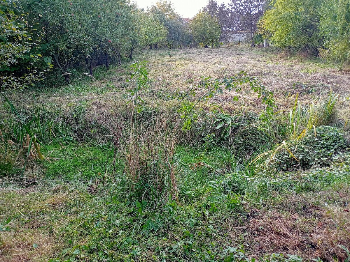 Prodám stavební pozemek - 10